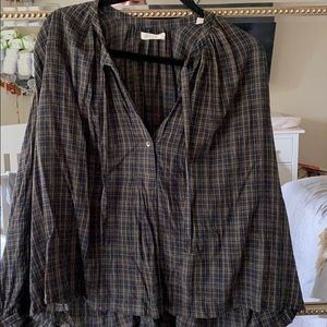 Doen blouse size medium.